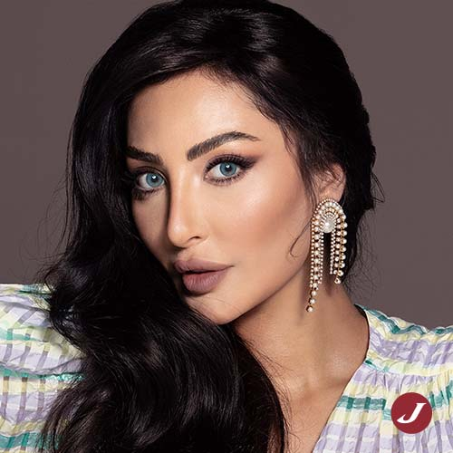 أزرق ملكي - أمارا