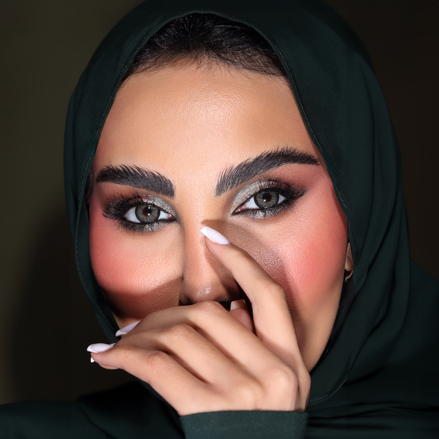 حية - عمارة